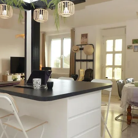 Charmante Maison De - Le * Bono